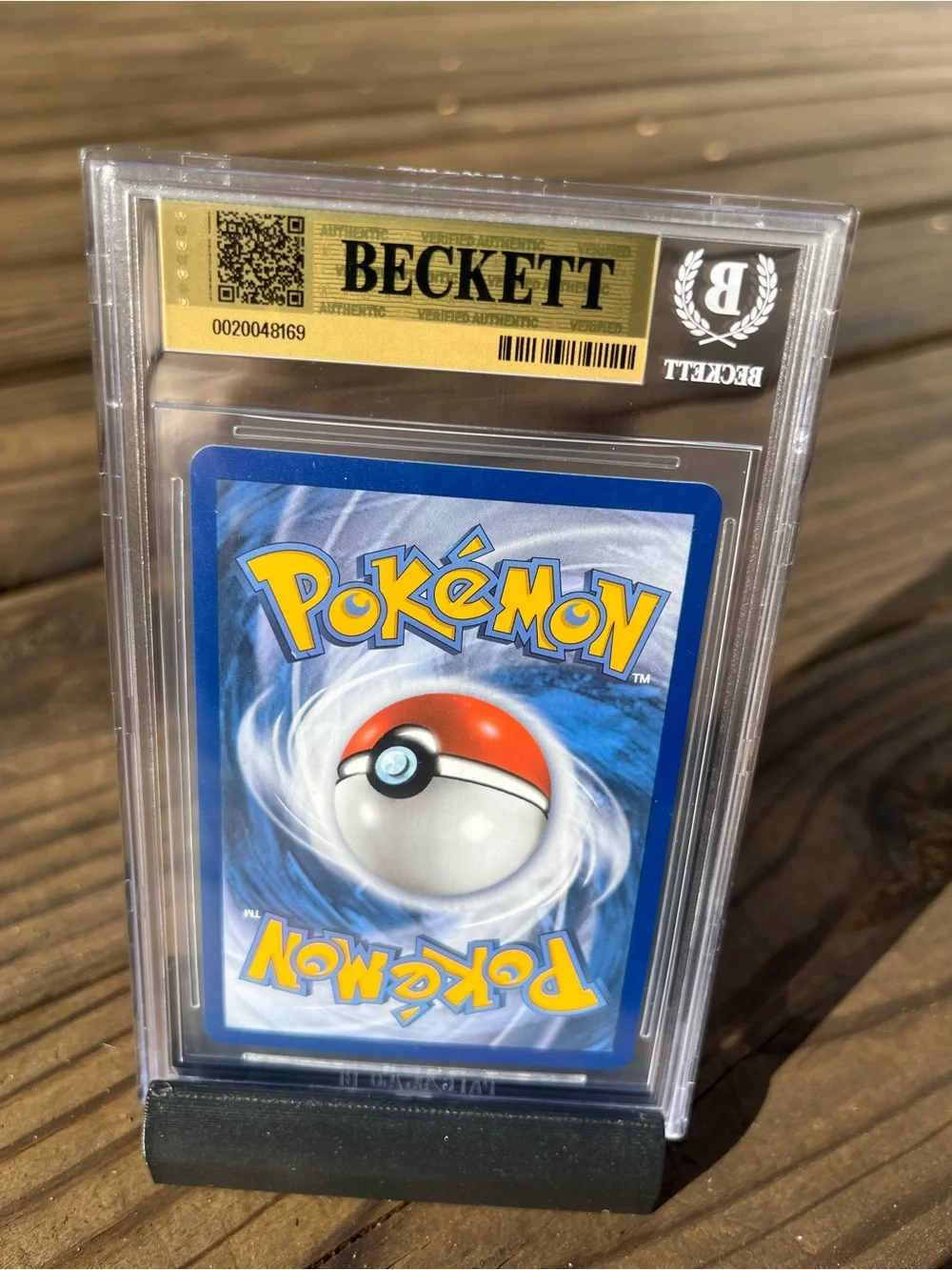 Pokemon Pikachu 25th Anniversary Holo Card - Yellow & Rainbow Confetti